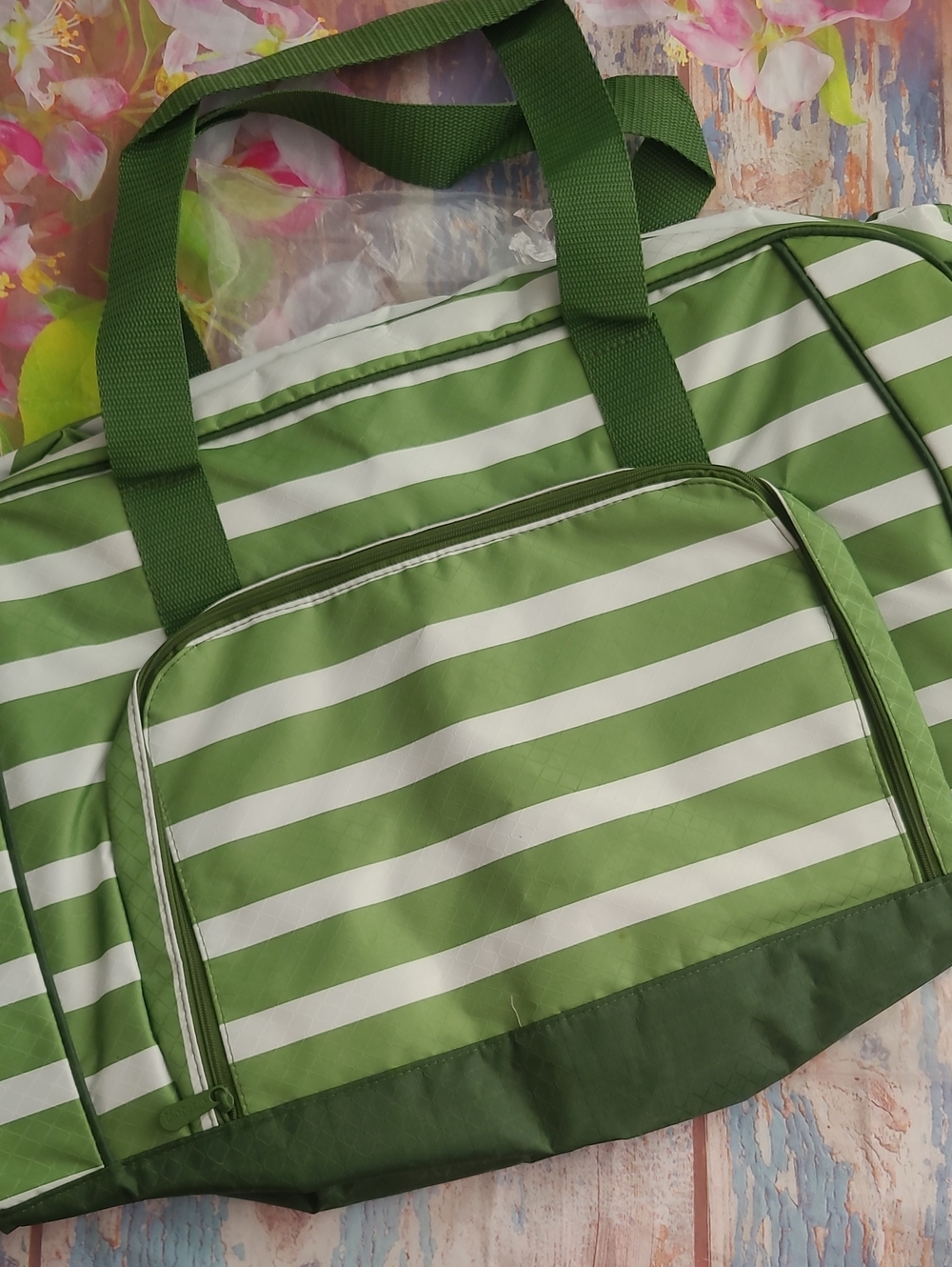Thirty One All Packed Duffel Green Cabana Stripe  NEW